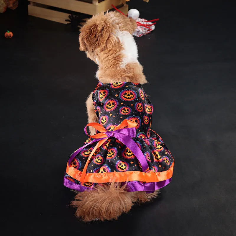 Colourful double-layer Halloween skirt for dogs in pumpkin and skull patterns