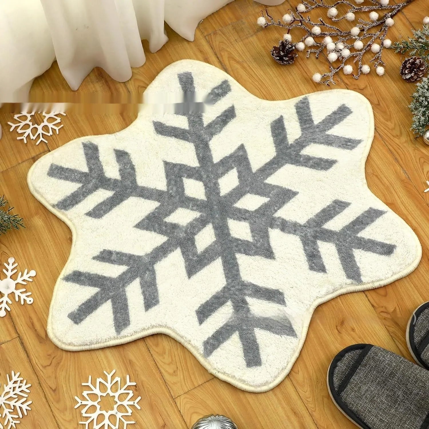 Round Christmas-themed polyester carpet rug with festive printed design