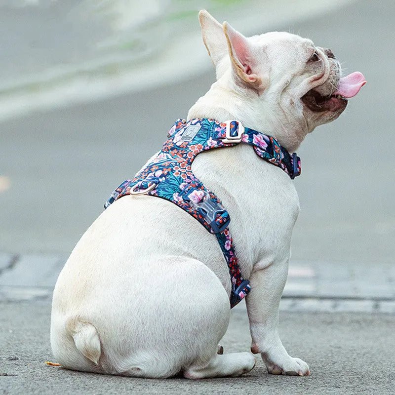 Pure cotton pet chest strap with floral pattern in pull-resistant design