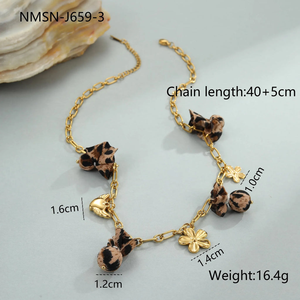 Women's stainless steel necklace with geometric leopard, heart, and flower pendant designs on 41-50cm chain