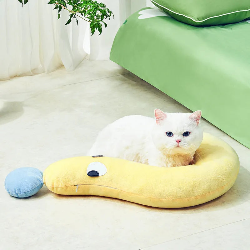 Blue rectangular pet pillow measuring 62cm by 39cm for cats and dogs.