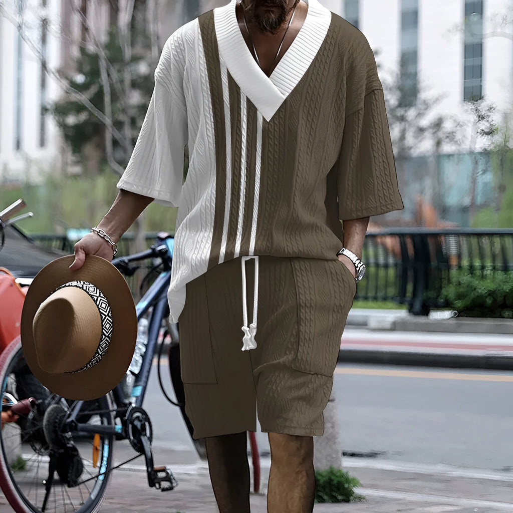 Men's printed drop-shoulder knitted short-sleeved top with matching shorts in a casual suit set.