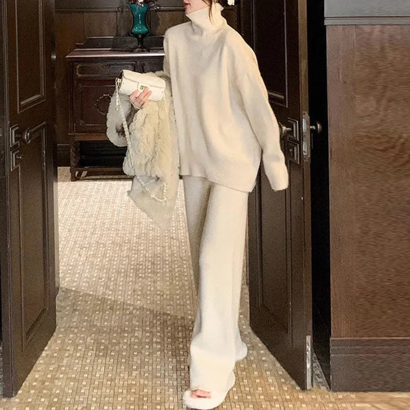 Women's casual two-piece set with long-sleeve sweater and wide-leg trousers in solid colour