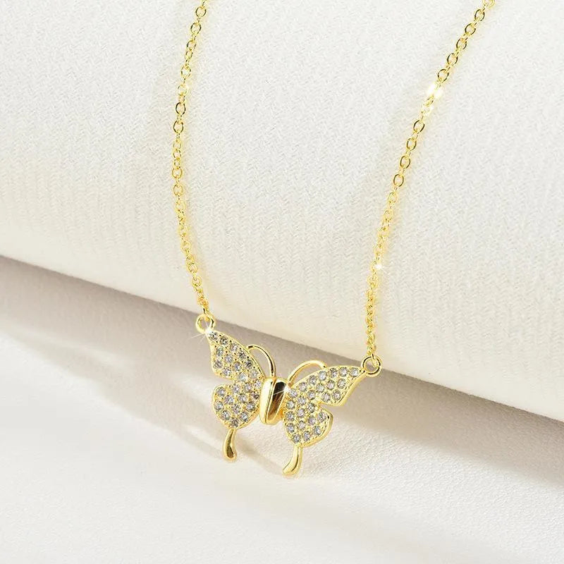 Women's titanium steel clavicle chain necklace with magnetic butterfly clasp in twisted chain style