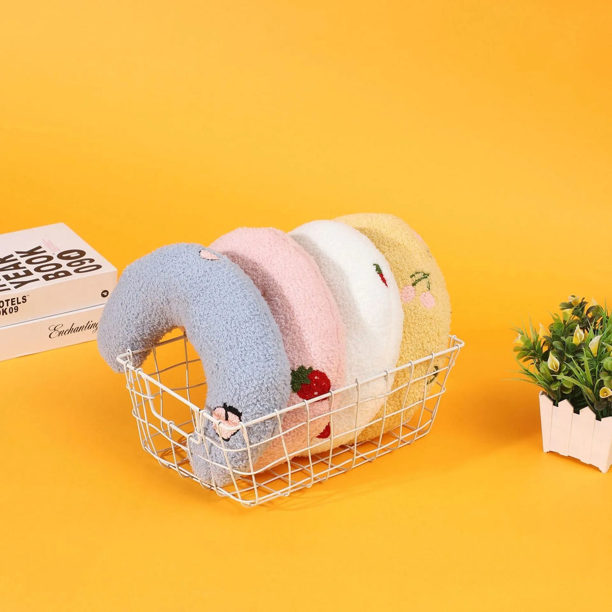 Cat U-shaped half moon pillow bed in cloth fabric with cartoon design
