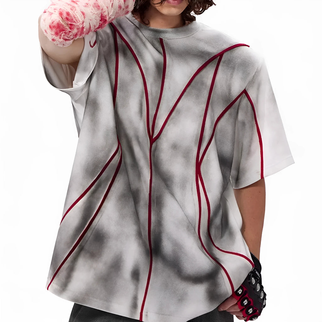 Padded shoulder short sleeve T-shirt with three-dimensional line patchwork pattern and round neck collar