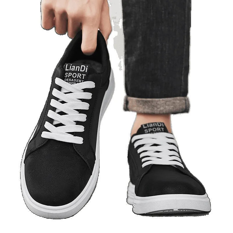 Men's black snake-pattern PU casual low-top sneakers with round toe and rubber sole