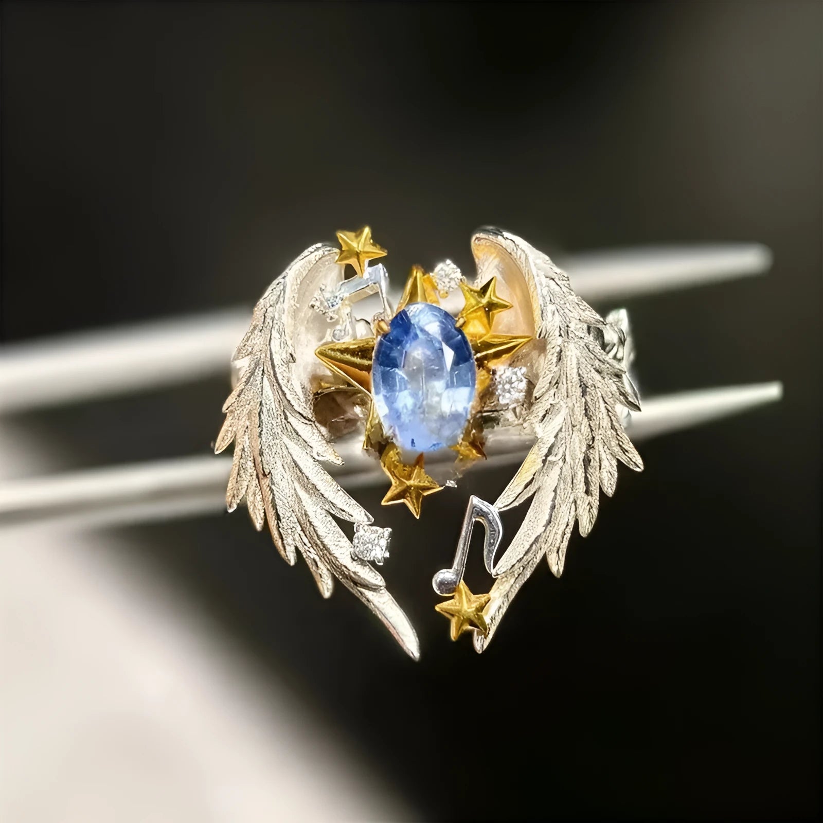 Adjustable open mouth geometry alloy ring with US size 8 specification
