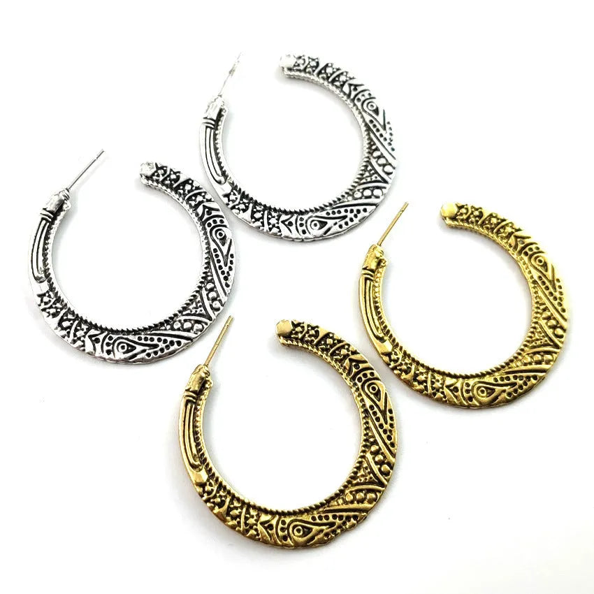 Vintage engraving C-shaped alloy earrings in bronze and silver antique finishes