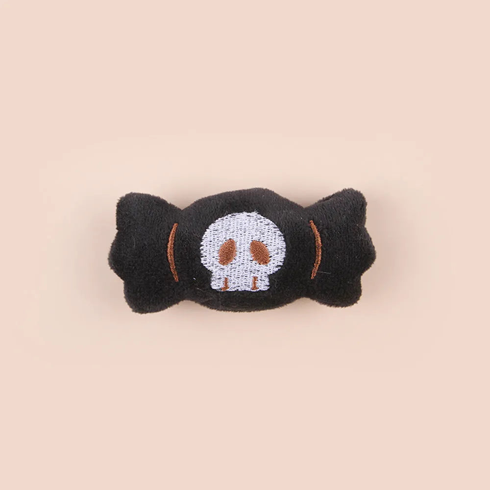 Plush cat teaser toy with long wand handle and small eyes design attachment