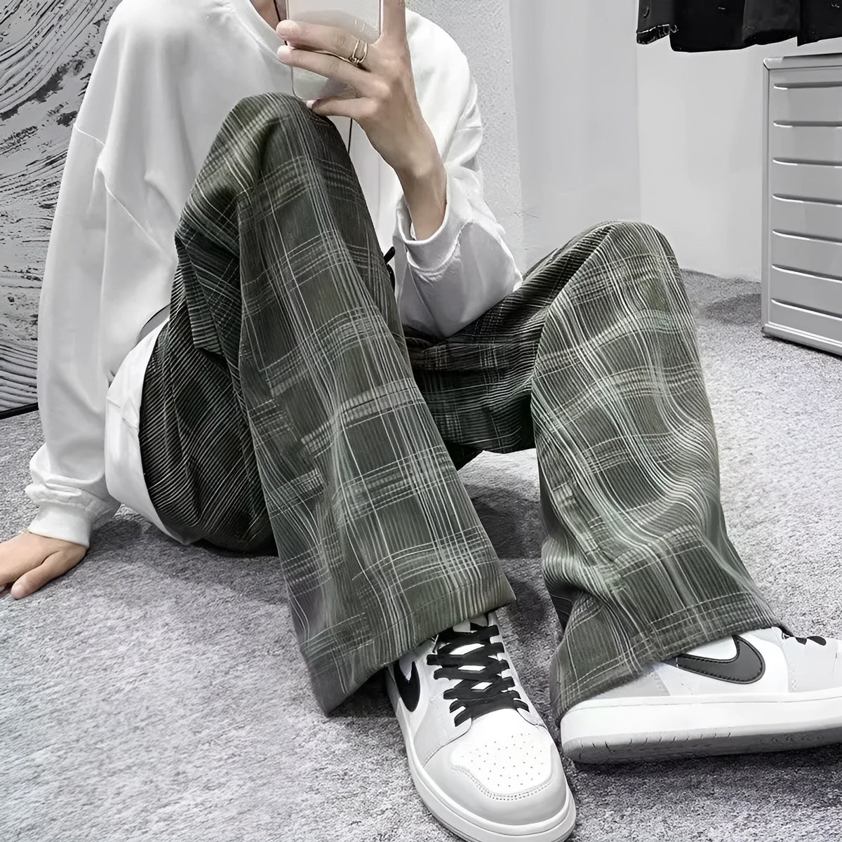 Japanese retro loose plaid trousers in straight-leg design showing black and green colour options