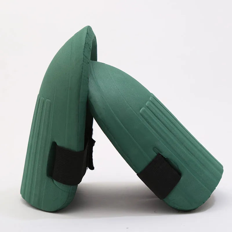 A pair of plain EVA foam knee pads in Army Green colour for garden work.