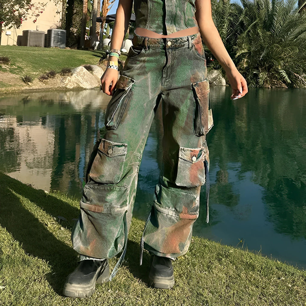 Retro colour loose cargo denim trousers with multiple gradient pockets in street hipster style