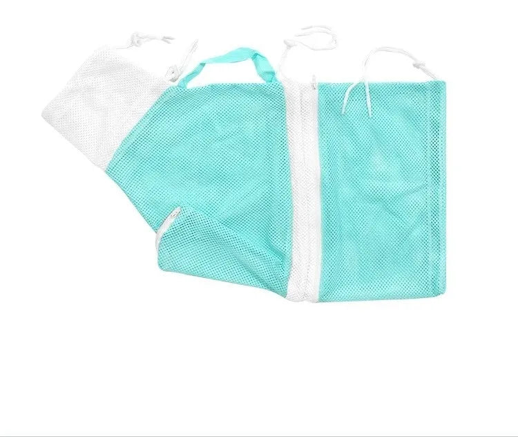Fifth generation cat grooming bag with adjustable lifting system and detachable scratch-resistant design