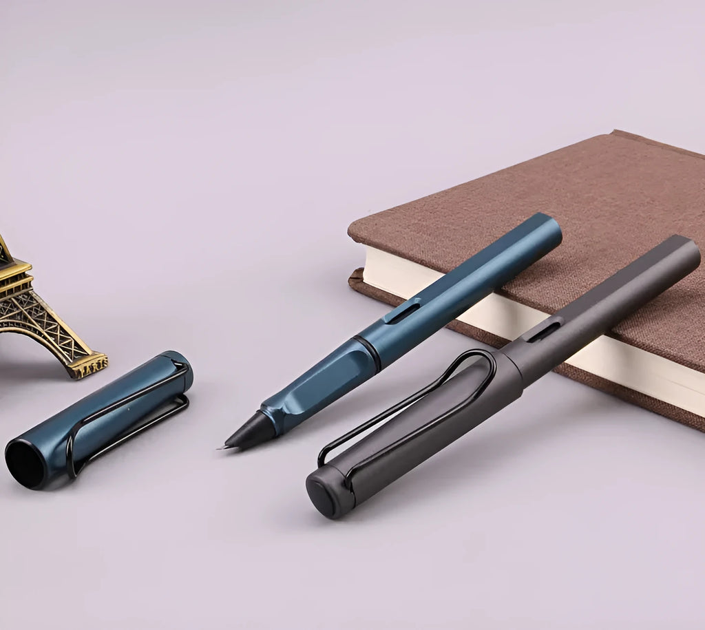 Fountain pen with frosted ink bag system in black or blue colour with 0.38mm or 0.5mm nib options