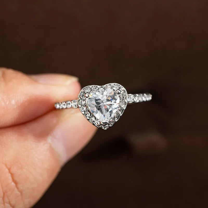 Crystal heart-shaped women's wedding ring in rose gold or silvery electroplated finish