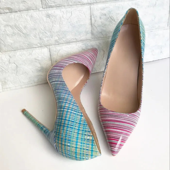 Colourful gradient heels with patent leather upper and pointed toe in pink blue colours