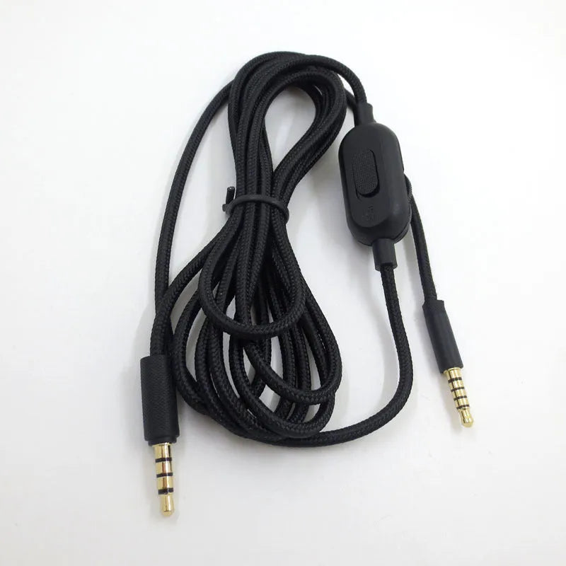 Black universal audio cable with oxygen-free copper wire and bare copper wire core.