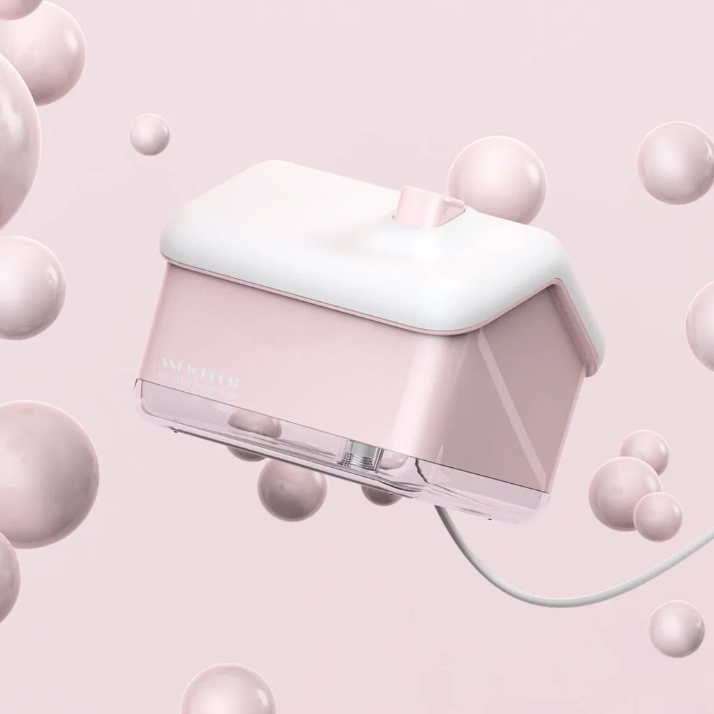 White igloo-shaped humidifier and essential oil diffuser with LED light and USB cable
