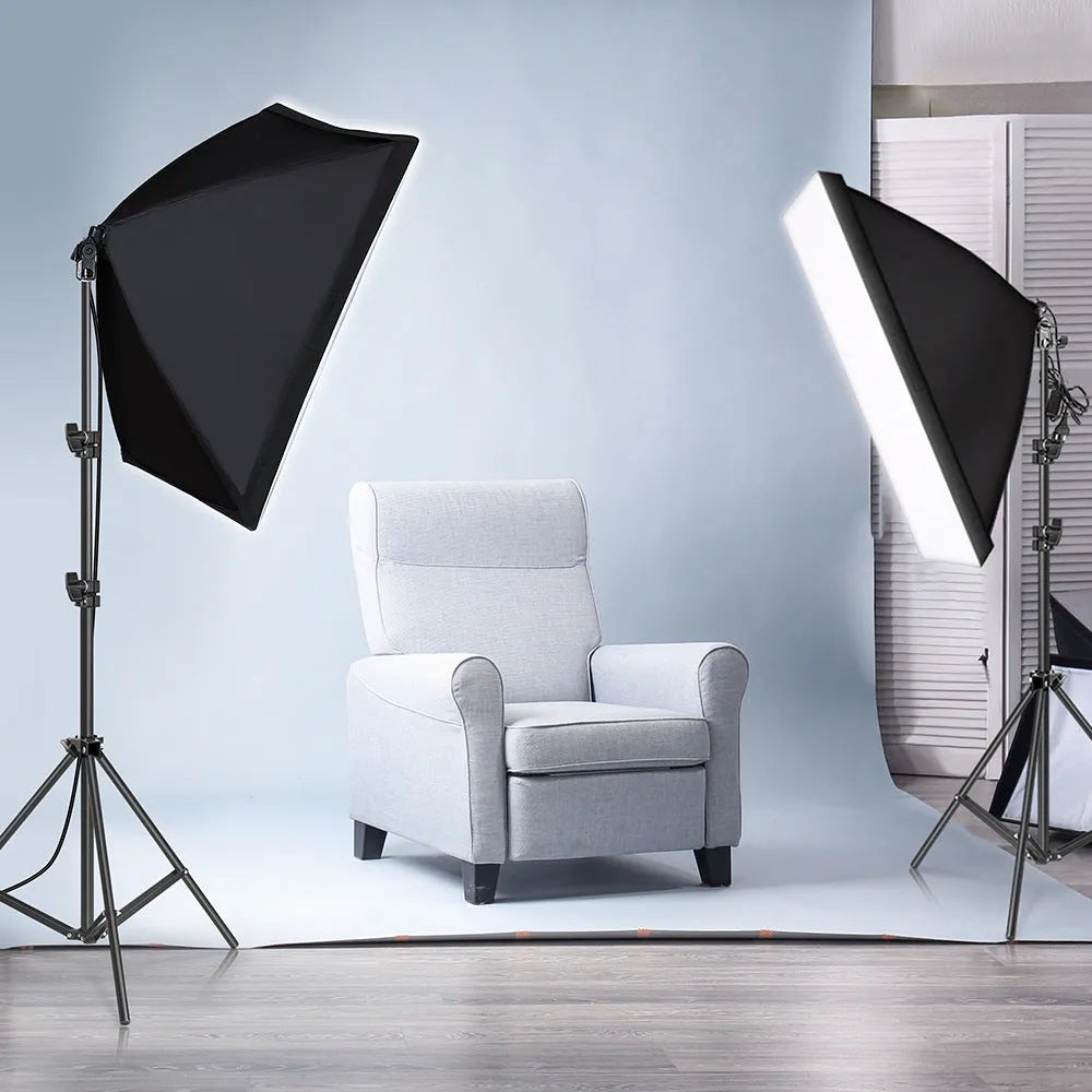 LIBEN 50x70cm soft light cloth reflector panel on a 2-metre stand for studio photography