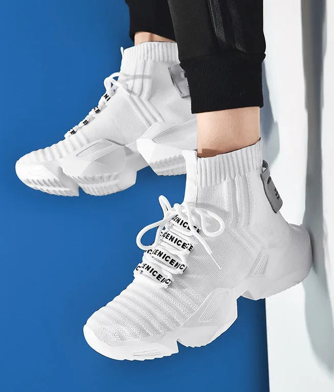 Men's black and white sports casual shoes with mesh lining in sizes 39 to 47