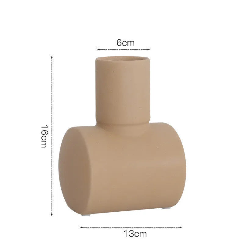 Hammer-shaped ceramic vase with Nordic Morandi design in colour glaze finish