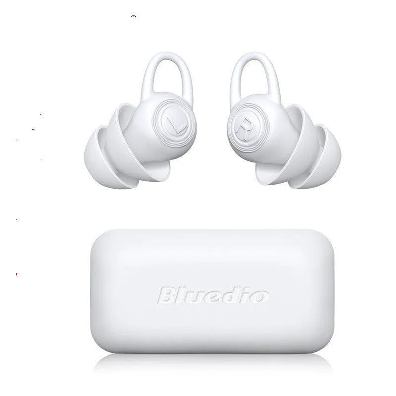 White soft silicone reusable ear plugs for noise reduction and sound insulation