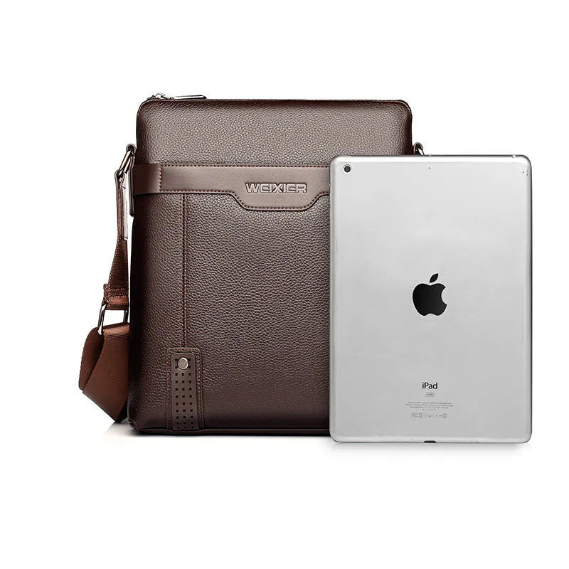 Men's medium shoulder bag in PU leather with zipper opening and square shape