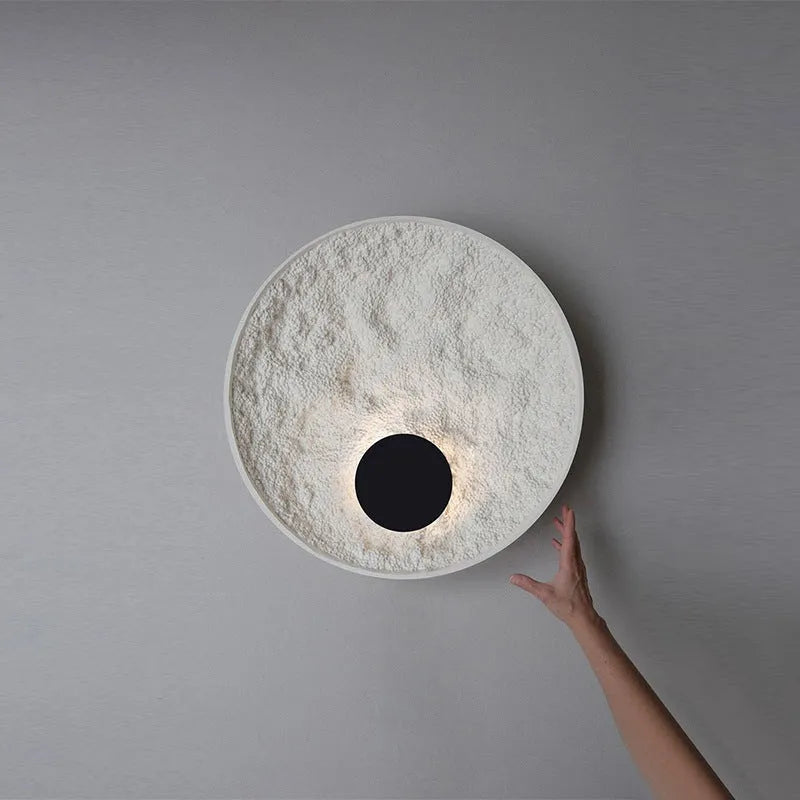 White modern iron wall lamp in 300mm and 500mm sizes for bedroom lighting