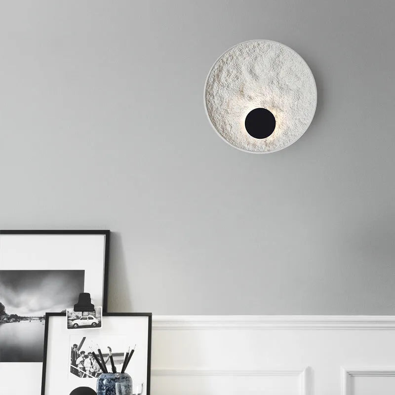 White modern iron wall lamp in 300mm and 500mm sizes for bedroom lighting