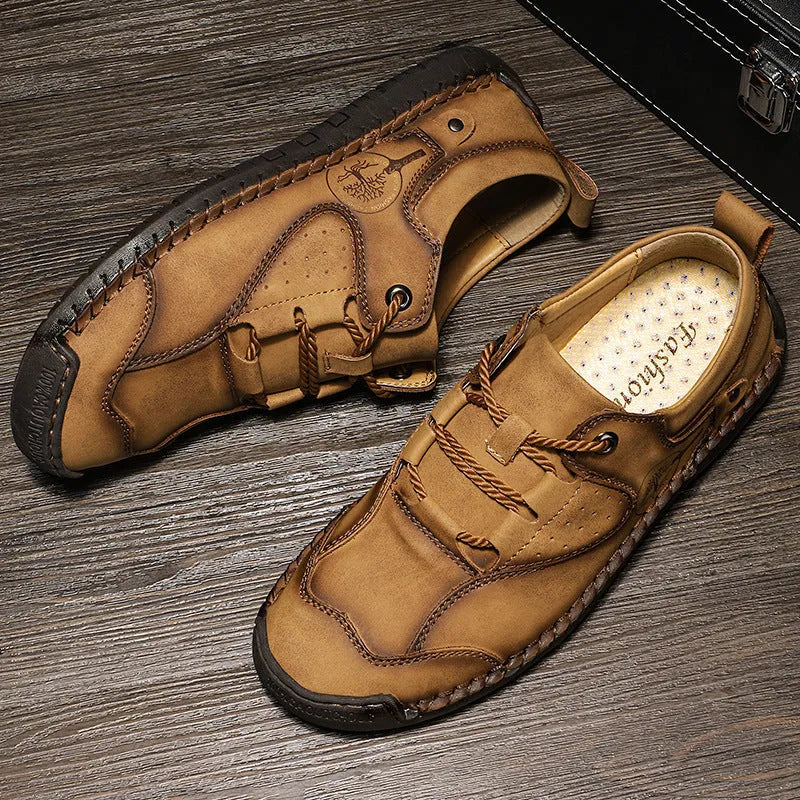 Men's plain pattern casual leather shoes with round toe in black, gold and khaki colours
