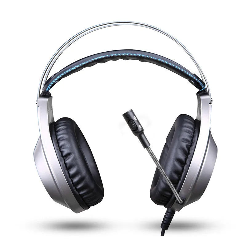 Black wired USB PC gaming headset with microphone and head-mounted design