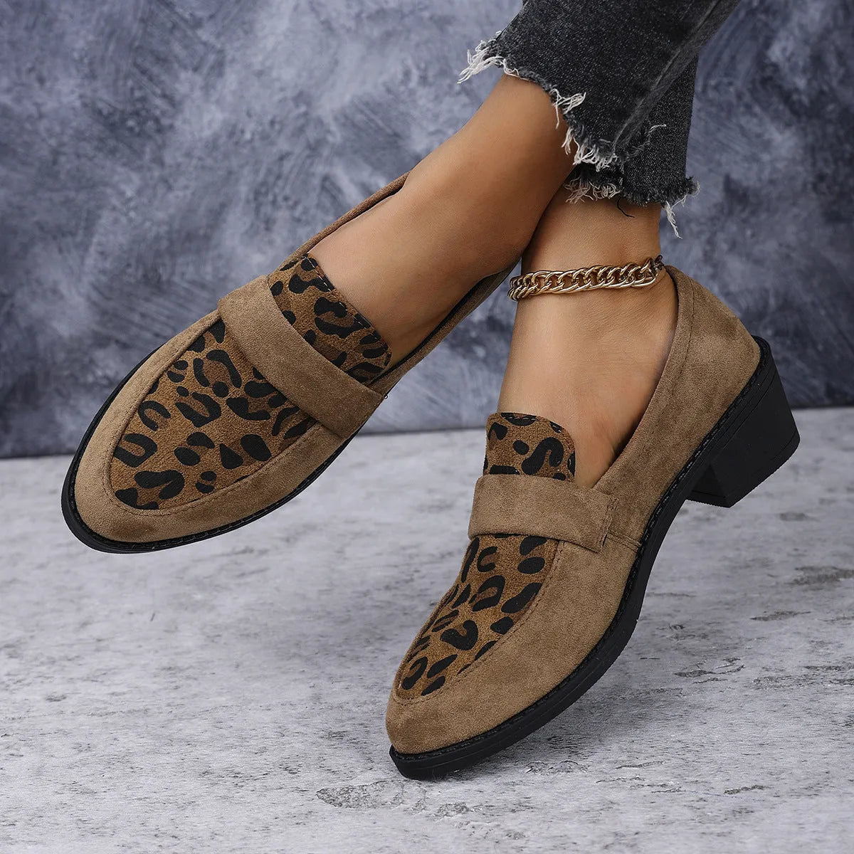 Leopard print suede casual pumps with chunky heel and pointed toe in three colour options