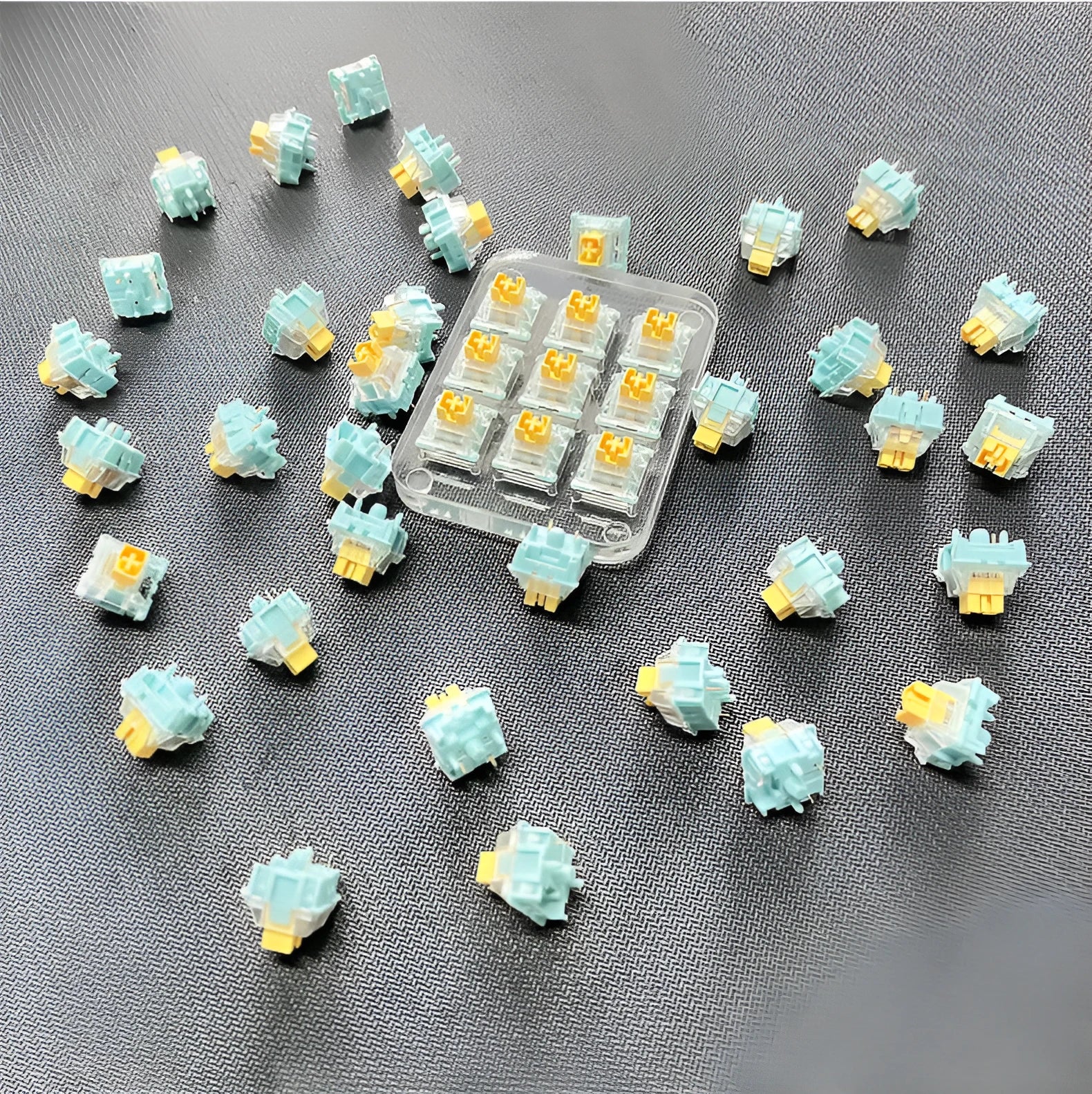 Tiger Mo Sea Salt Lemon PRO Mute mechanical keyboard switches set of 36 pieces