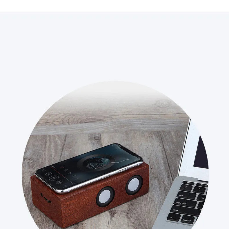 Retro wooden Bluetooth speaker in bamboo, black walnut or sapele wood with wireless connectivity