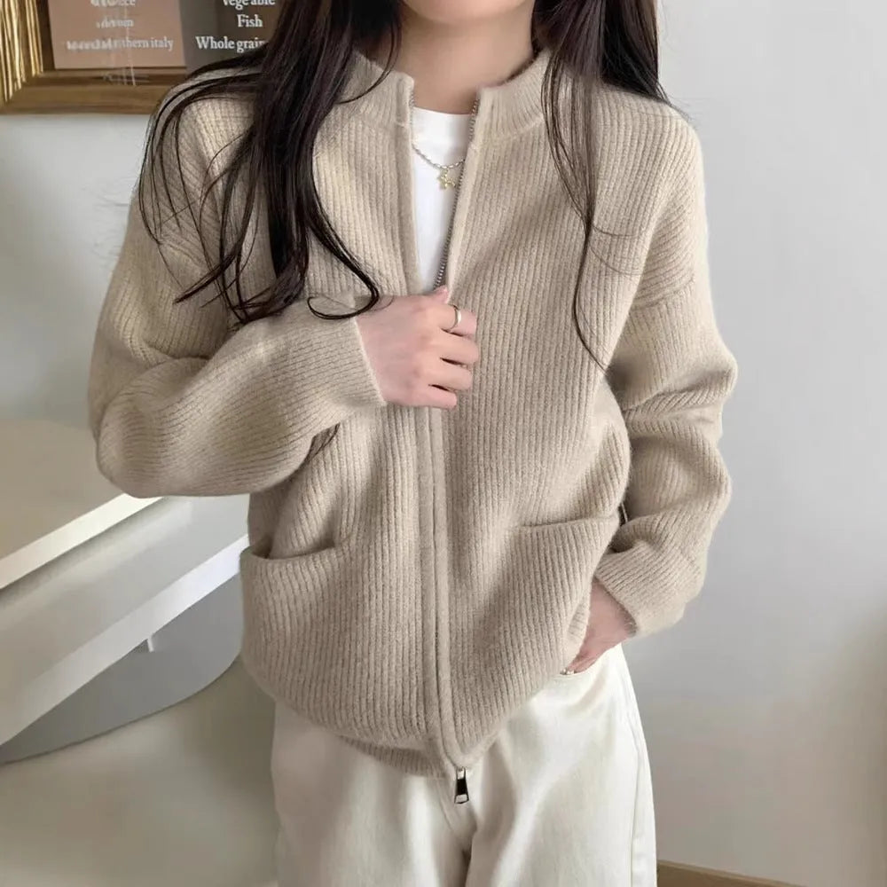 Soft viscose sweater coat in beige colour with long sleeves and cardigan style
