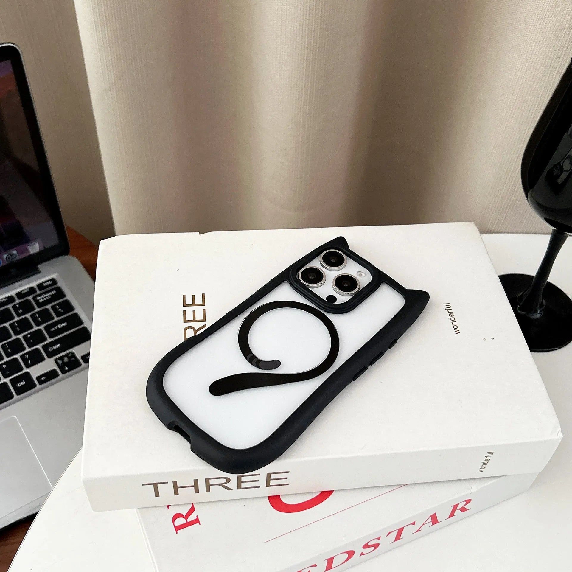 Transparent acrylic TPU phone case for iPhone 17 showing magnetic suction and shockproof design