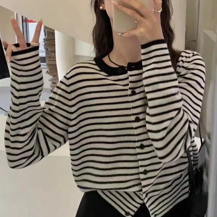 Women's dark grey and white striped cardigan with slim fit and 40cm length