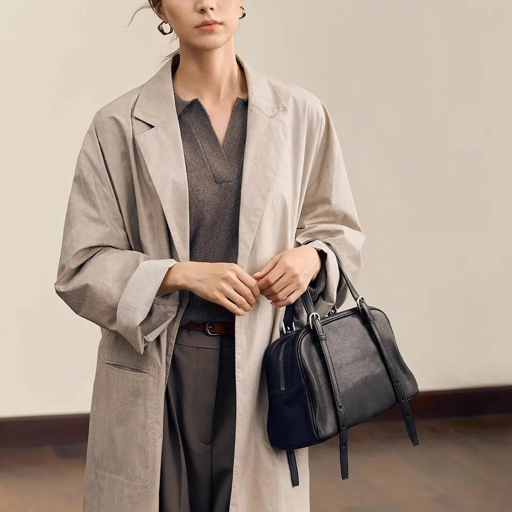 Women's retro genuine leather shoulder bag in horizontal square shape with double straps