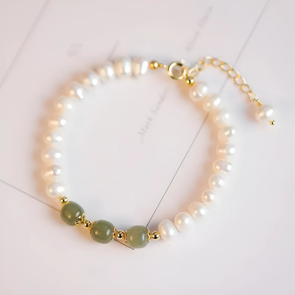 Natural freshwater pearl bracelet with diamond-shaped pearls in Hetian jade colours