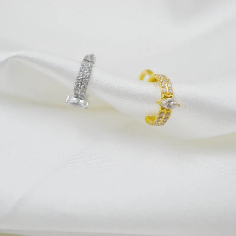 Heart-shaped titanium steel earrings with zircon stones in silver or gold colour, measuring 1.2x8mm.