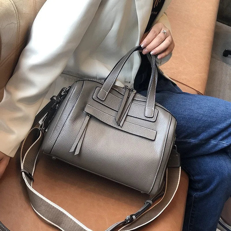 Genuine leather shoulder messenger bag with lychee pattern in horizontal square shape