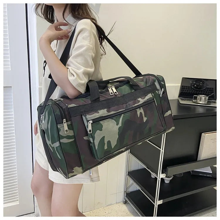 Camouflage pattern luggage bag with waterproof fabric and striped polyester lining