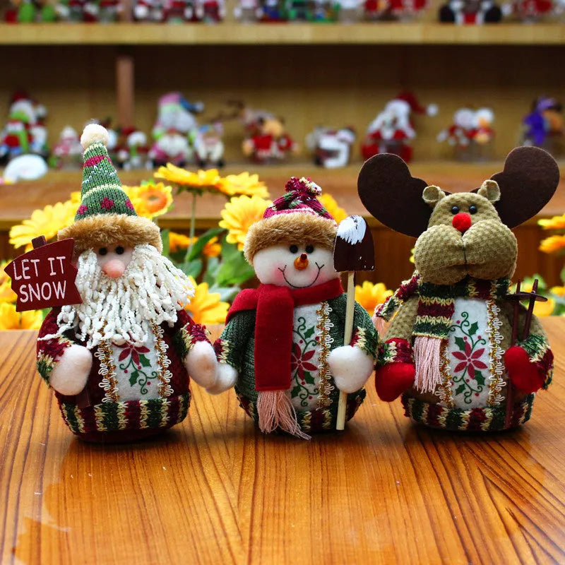 Flannel Christmas snowman decoration set measuring 18x13cm in red green white colours