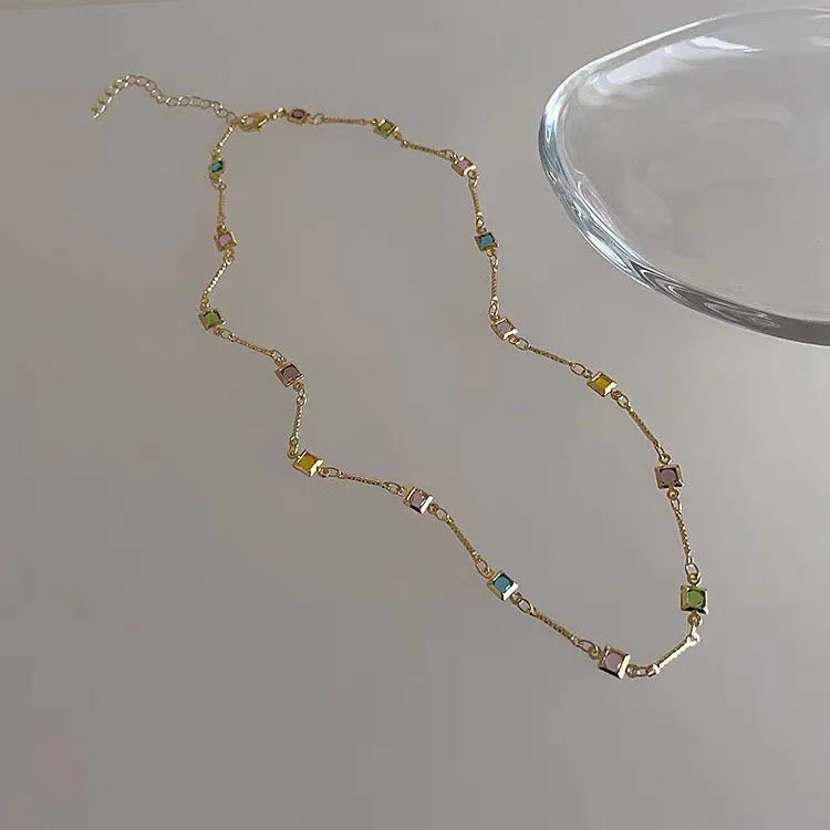 Square colour clavicle chain necklace with geometric artificial crystal pendant in gold tone