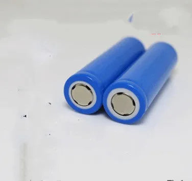 Cylindrical 18650 lithium ion rechargeable battery cell with 3.7V 2600mAh specifications
