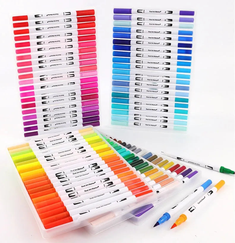 Set of 100 dual-tip watercolour brush pens with blendable ink for art and calligraphy.