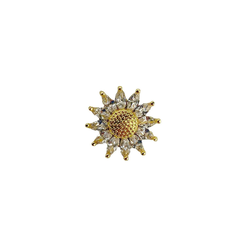Geometric copper brooch with electroplated finish for women's clothing decoration