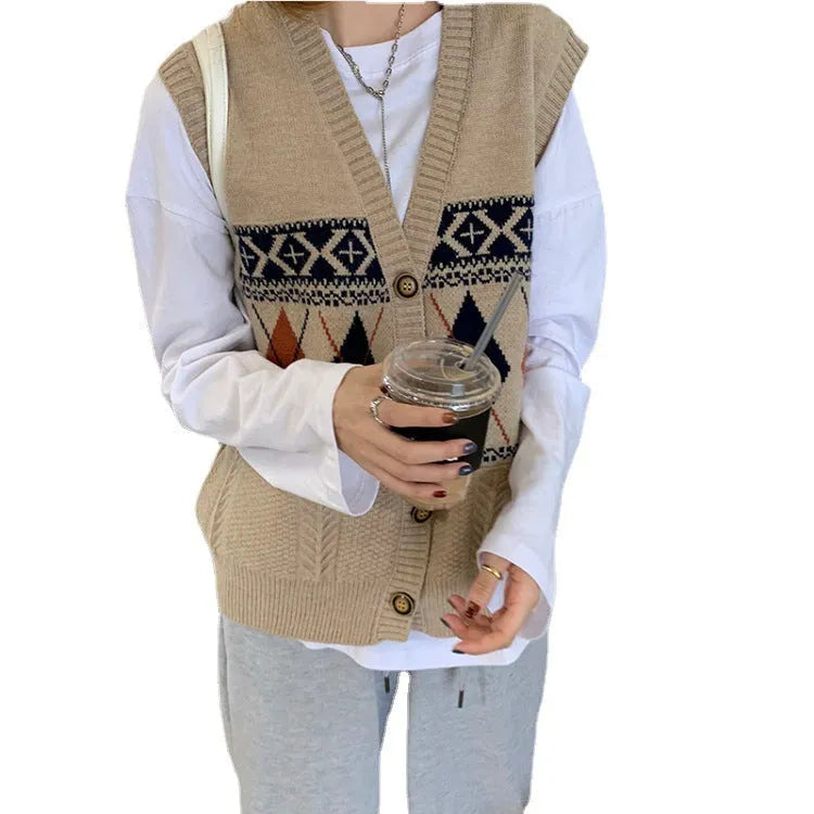 Diamond plaid pattern sleeveless cardigan top in loose fit showing khaki colour option