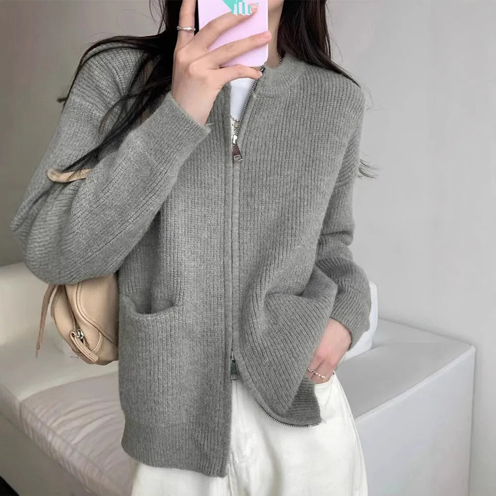 Soft viscose sweater coat in beige colour with long sleeves and cardigan style